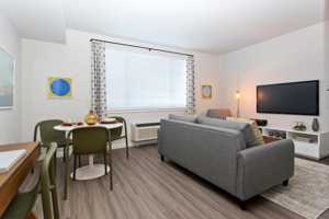 featured image of 327 E Rose St