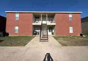 featured image of 3407 Toledo Dr Apt C #Apt C