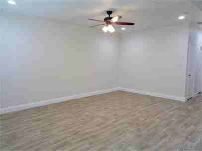 1120 Oneal St - Photo 3 of 17