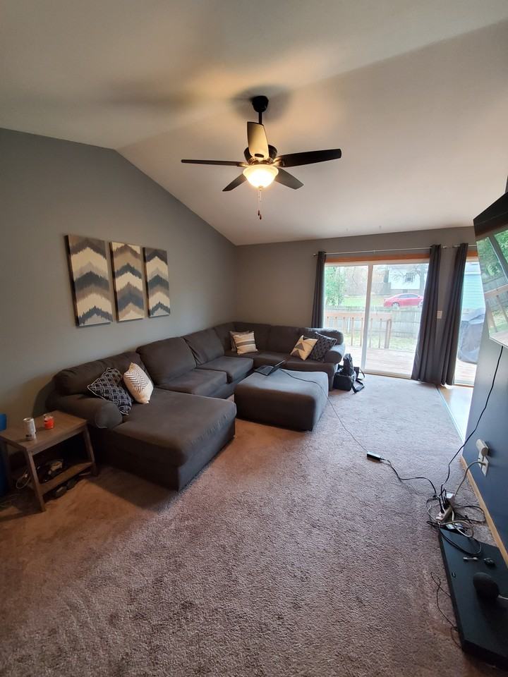4053 W Howard Ave - Photo 2 of 17