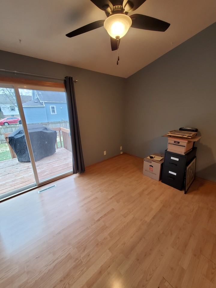 4053 W Howard Ave - Photo 3 of 17