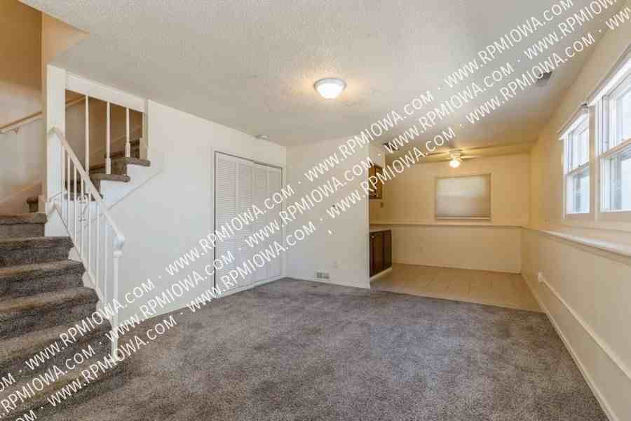 1860 E Park Ave - Photo 2 of 15