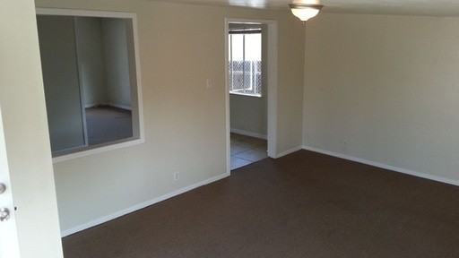 5126 N Burwood Ave - Photo 2 of 5