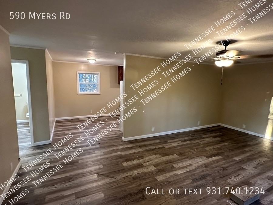 590 Myers Rd - Photo 2 of 14