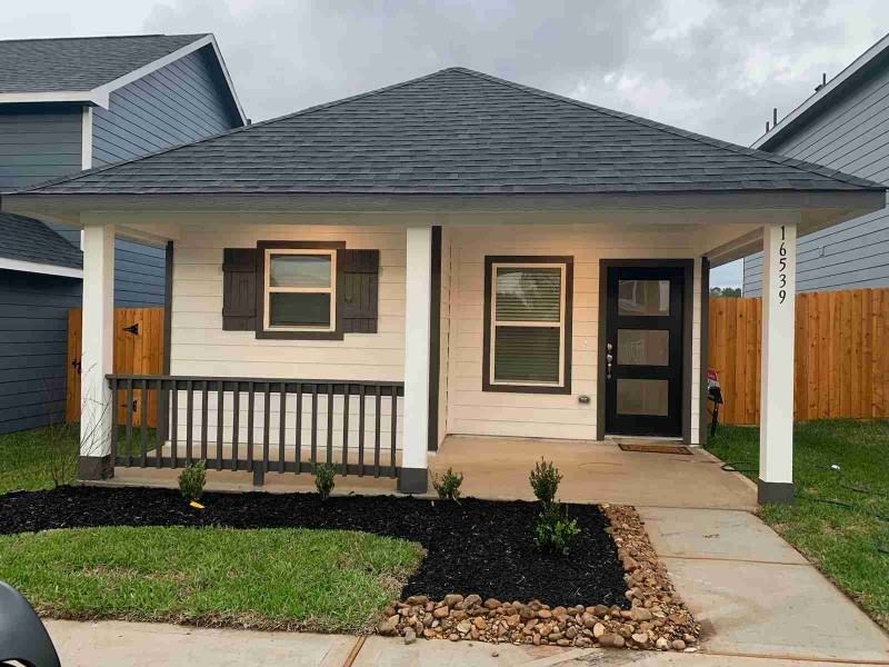 16539 Colleen Pl - Photo 2 of 15