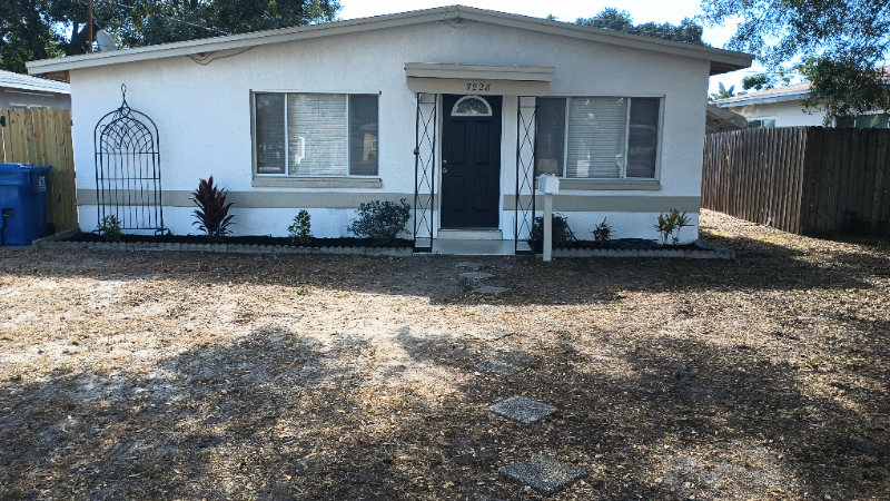 7228 35th Ave N - Photo 2 of 15