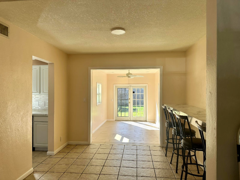 3228 Holly Berry Ln - Photo 2 of 17