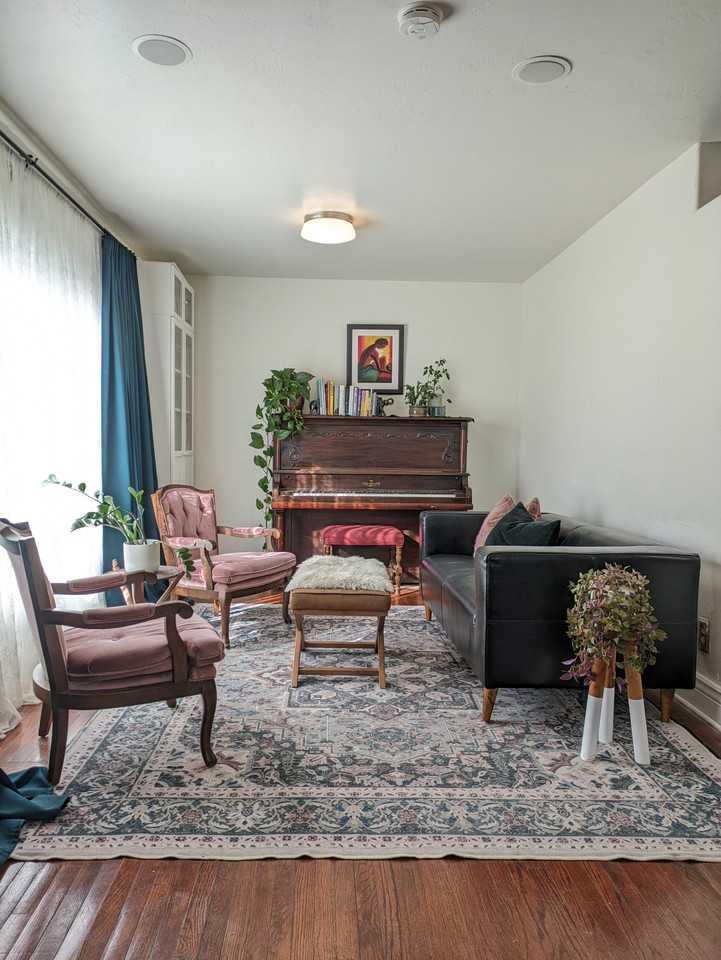 406 N Oakley St #NA - Photo 3 of 17