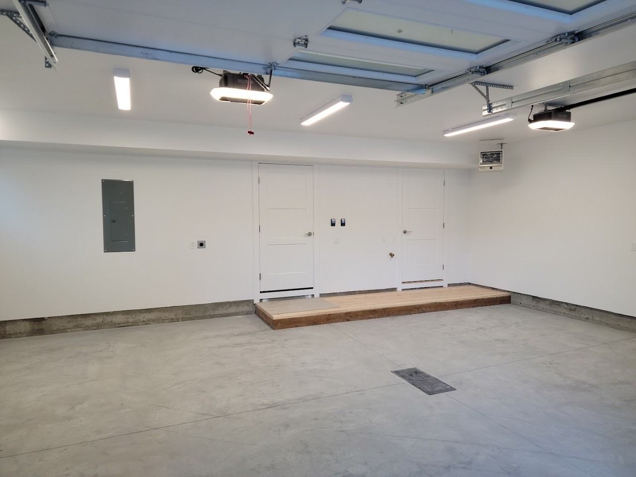 109 W Spruce St #1 - Photo 2 of 41