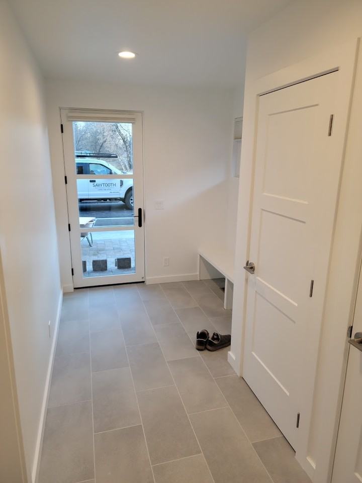 109 W Spruce St #1 - Photo 5 of 41