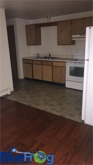 301 Leeland Street - Photo 3 of 11