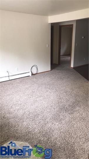 301 Leeland Street - Photo 5 of 11