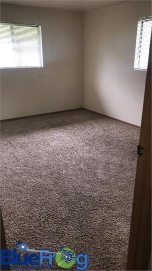 301 Leeland Street - Photo 6 of 11