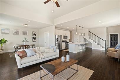 612 Central Street - Photo 2 of 50