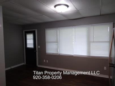 570 Mill St - Photo 7 of 11