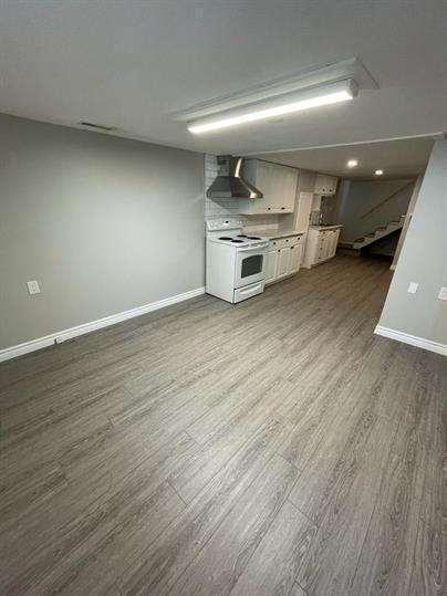 335 Southworth Street South - Photo 6 of 13