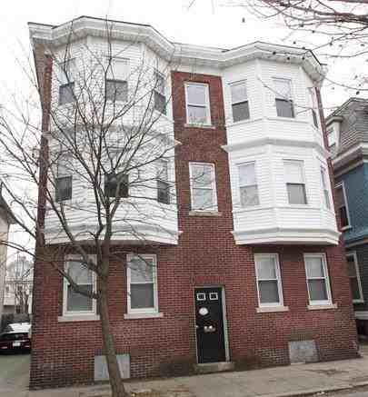 71 America Street - Photo 6 of 11