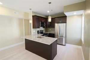 featured image of 19 America St