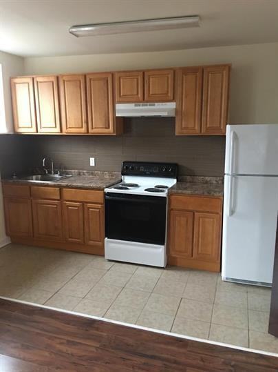 1807 widener place - Photo 6 of 9