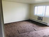 1525 East Risser Street - Photo 3 of 7