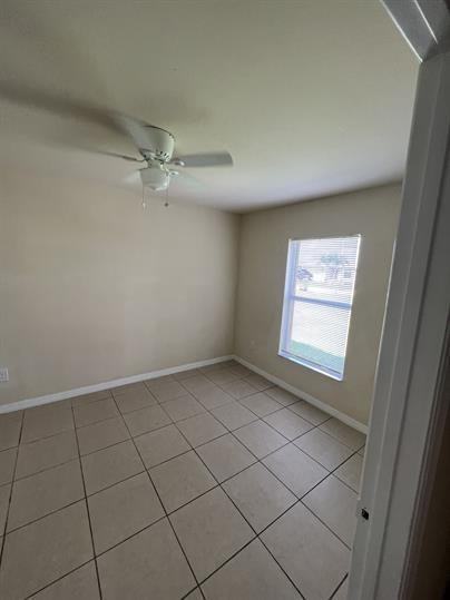 531 Southeast 6th Place - Photo 7 of 7