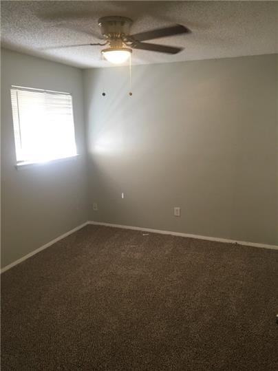 301 Villa Oaks Circle - Photo 5 of 7