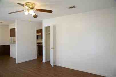 4713 Sagebrush Trail Unit B - Photo 3 of 18