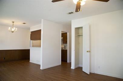 4713 Sagebrush Trail Unit B - Photo 4 of 18