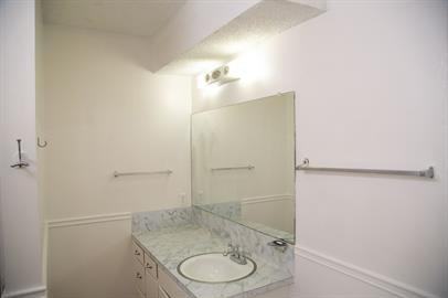 4713 Sagebrush Trail Unit B - Photo 7 of 18