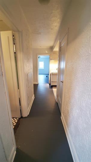 1402 Lee Street - Photo 5 of 18