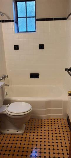 2244 W Sylvania Ave. Toledo, Ohio 43613 - Photo 4 of 11