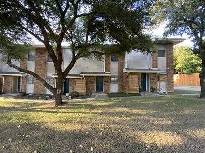 1445 Weiler Boulevard, Fort Worth, TX 76112 - Photo 3 of 50