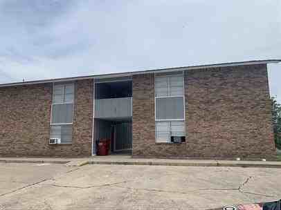 800 W Washington St; Clarksville 75426 - Photo 3 of 50