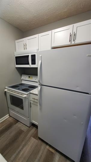 1730 G Street - Photo 3 of 7