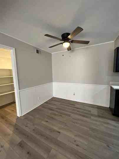 3331 Holdrege - Photo 3 of 9