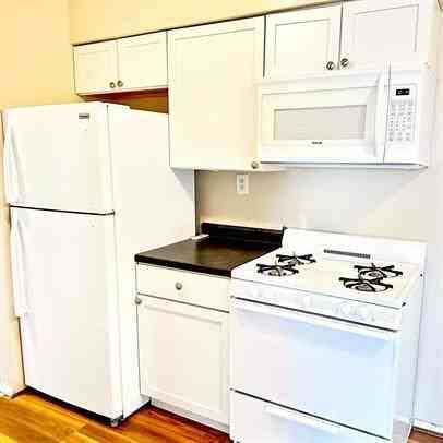 Fremont 3600 - Photo 2 of 33