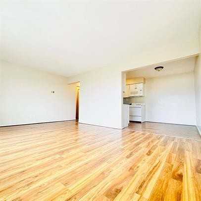 Fremont 3600 - Photo 6 of 33