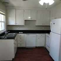 Lincoln Manor - Photo 1 of 1