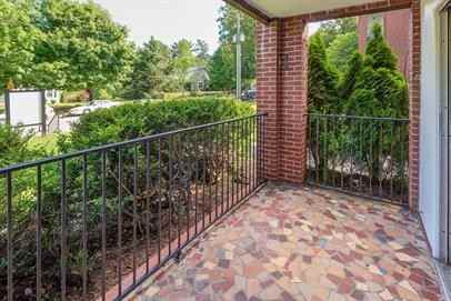 28-30 Grove Park Apartments - Photo 6 of 6