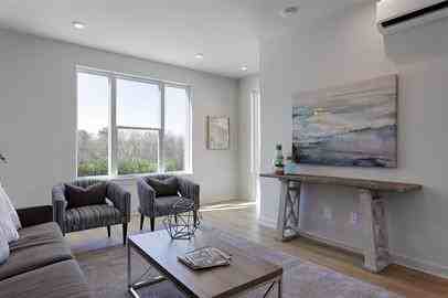 300 East Village Lane - Photo 3 of 50