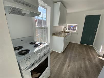 112 South Prince Street - Photo 4 of 14