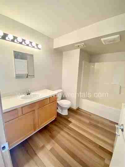 135 & 139 Prince Ave – Benjamin Court - Photo 5 of 50