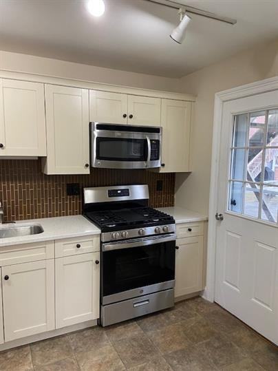 Daycroft - Photo 2 of 10