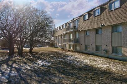 286 CONACHER - Photo 2 of 2