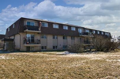 276 CONACHER - Photo 2 of 2