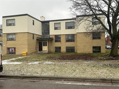 325 SAGUENAY - Photo 5 of 5