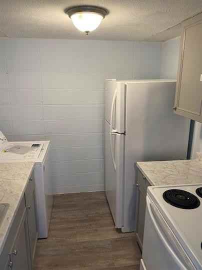 Villager Apartments - Photo 2 of 10