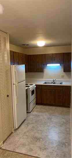 LITTLE FORT APARTMENTS LLC - Photo 4 of 16