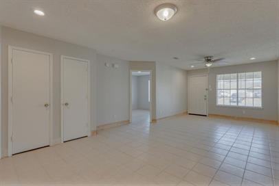 1722 Fitzgerald Court Arlington, TX 76012 - Photo 4 of 50