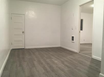 CLOSE ID - Photo 2 of 5